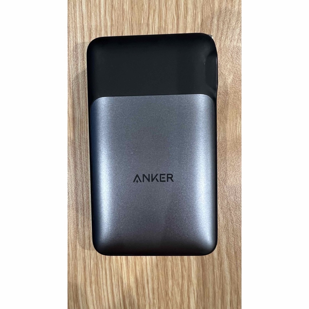 Anker(アンカー)のAnker GaNPrime 733 POWER BANK 65W スマホ/家電/カメラのスマートフォン/携帯電話(バッテリー/充電器)の商品写真