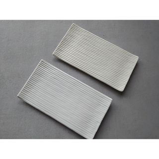 【人気ショップが最安値挑戦!】 Jenggala - 2枚 お皿 リーフ 【新品】ジェンガラケラミック 皿・プレート