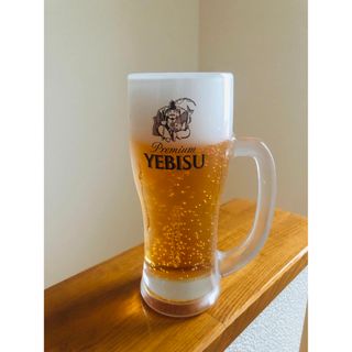 食品サンプル　エビス　ビール　水滴付き(置物)