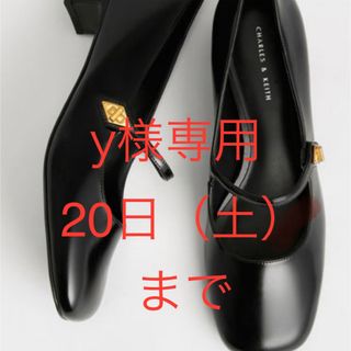 チャールズアンドキース(Charles and Keith)の＊美品＊送料無料 CHARLES & KEITH メリージェーンパンプスブラック(ハイヒール/パンプス)