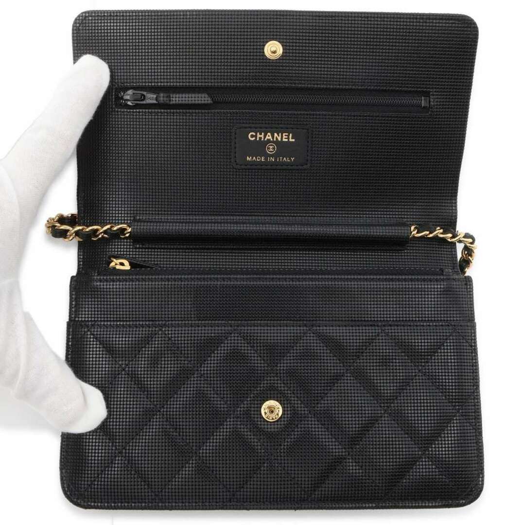 CHANEL(シャネル)のシャネル チェーンウォレット マトラッセ ココマーク レザー CHANEL 財布 バッグ レディースのファッション小物(財布)の商品写真