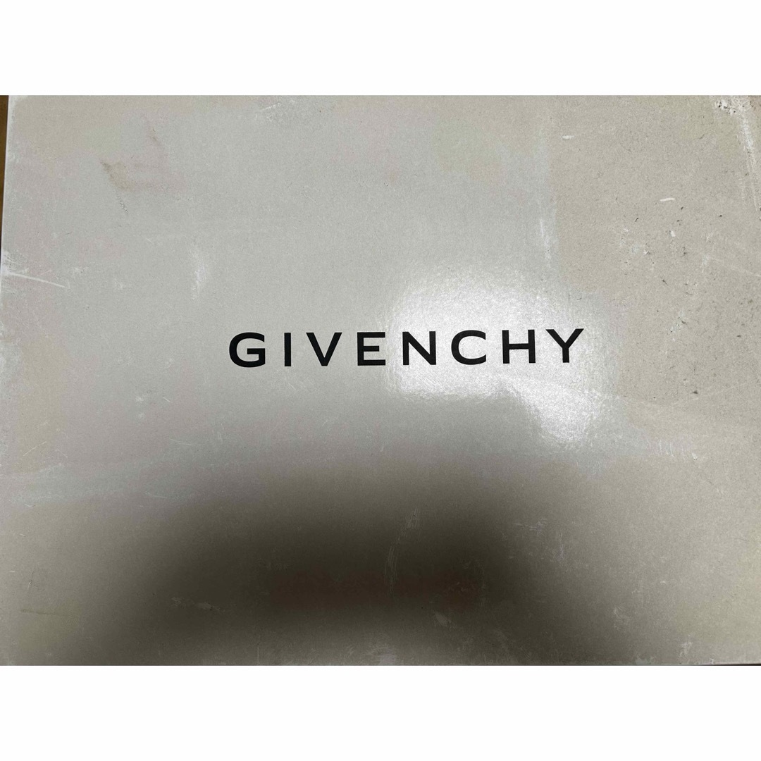 GIVENCHY(ジバンシィ)のジパンシー　タオルセット インテリア/住まい/日用品の日用品/生活雑貨/旅行(タオル/バス用品)の商品写真