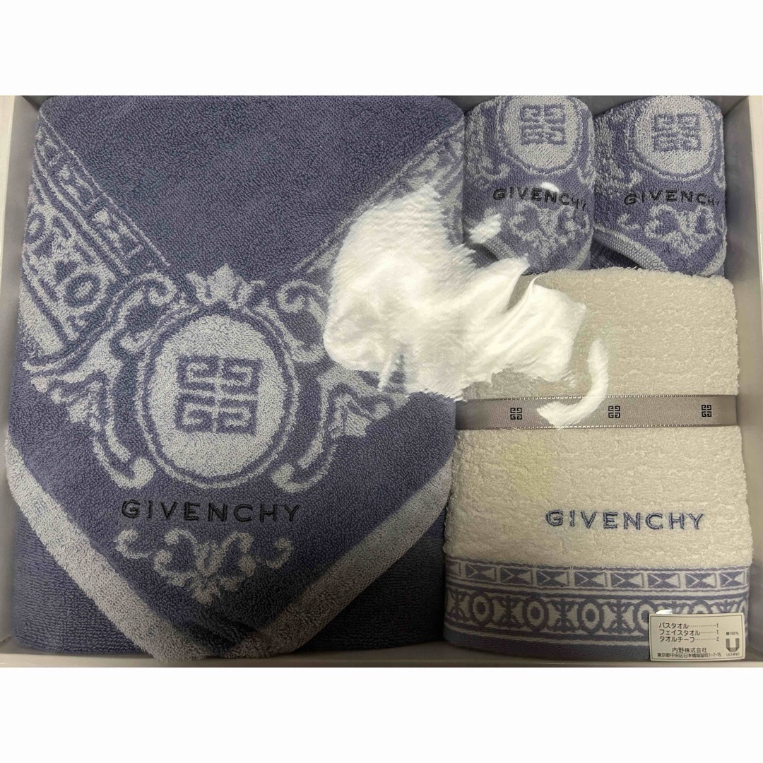 GIVENCHY(ジバンシィ)のジパンシー　タオルセット インテリア/住まい/日用品の日用品/生活雑貨/旅行(タオル/バス用品)の商品写真