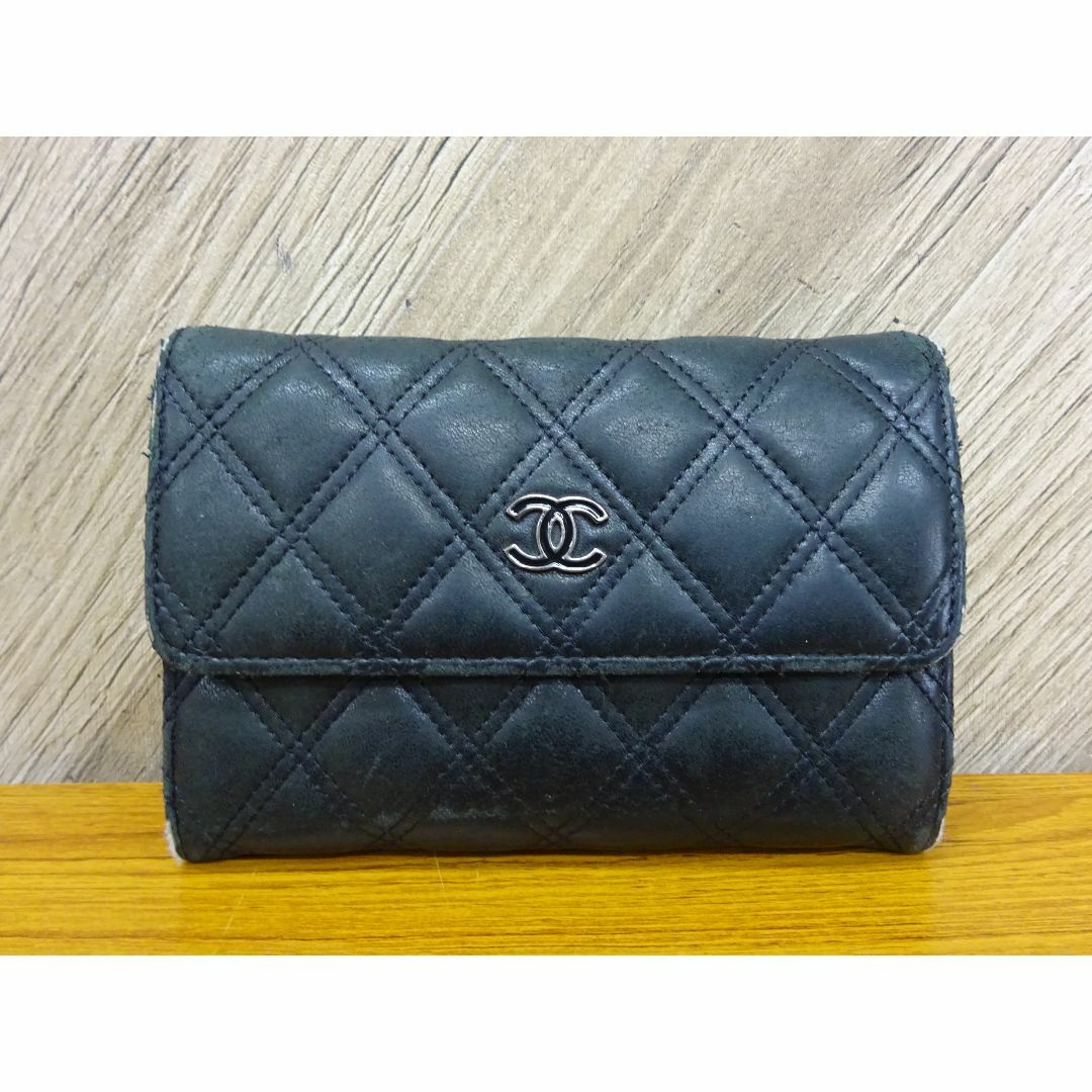 CHANEL(シャネル)のK池085/ CHANEL シャネル 二つ折り レザー 財布  レディースのファッション小物(財布)の商品写真