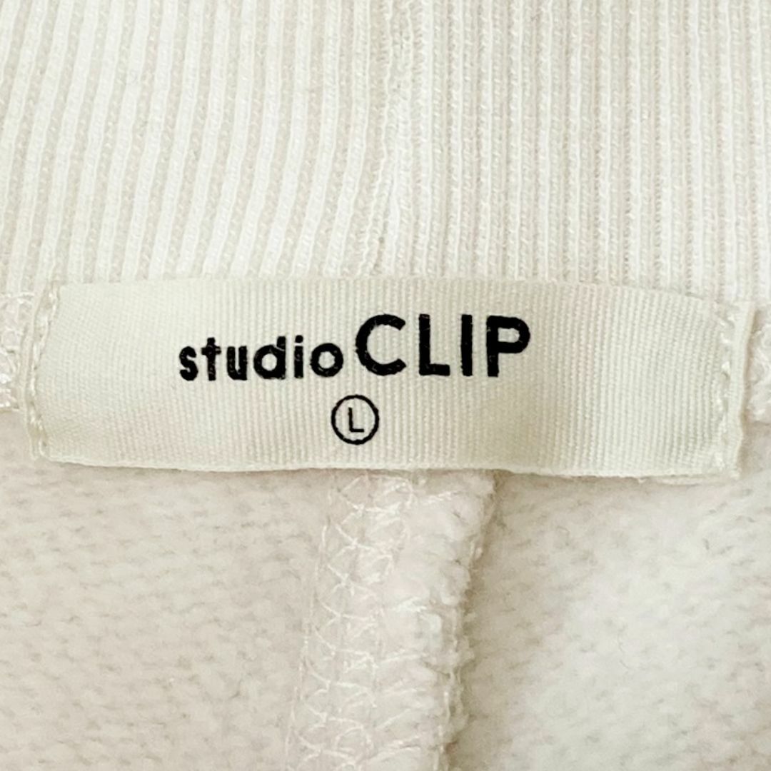 STUDIO CLIP(スタディオクリップ)のstudio CLIP　スタジオクリップ　オフホワイト　クルーネックプルオーバー レディースのトップス(トレーナー/スウェット)の商品写真