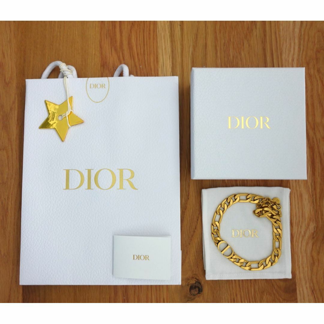 Dior(ディオール)のDior ディオール 30MONTAIGNEモンテーニュブレスレット 新品未使用 レディースのアクセサリー(ブレスレット/バングル)の商品写真