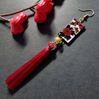 【和風】【片耳】花札＆タッセルピアス（牡丹）（イヤリング）【着物】【和装】(ピアス)