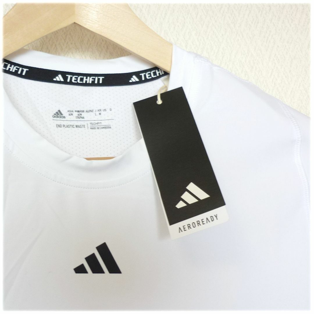 adidas(アディダス)の新品(メンズXL)アディダス 白テックフィット トレーニング長袖Tシャツ/ロンT メンズのトップス(Tシャツ/カットソー(七分/長袖))の商品写真