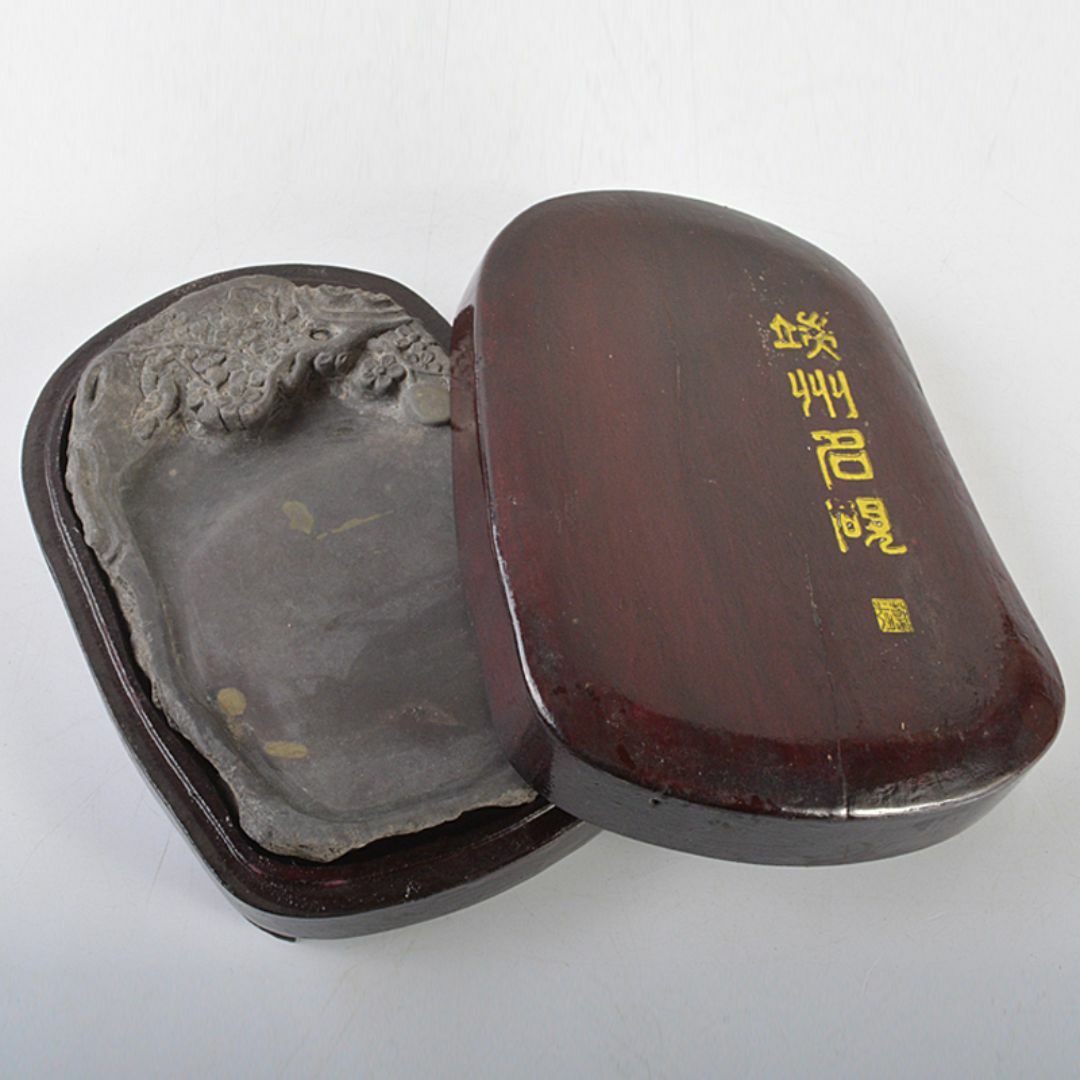 中国　書道具　梅刻　端渓硯　唐木箱付　V　R6995