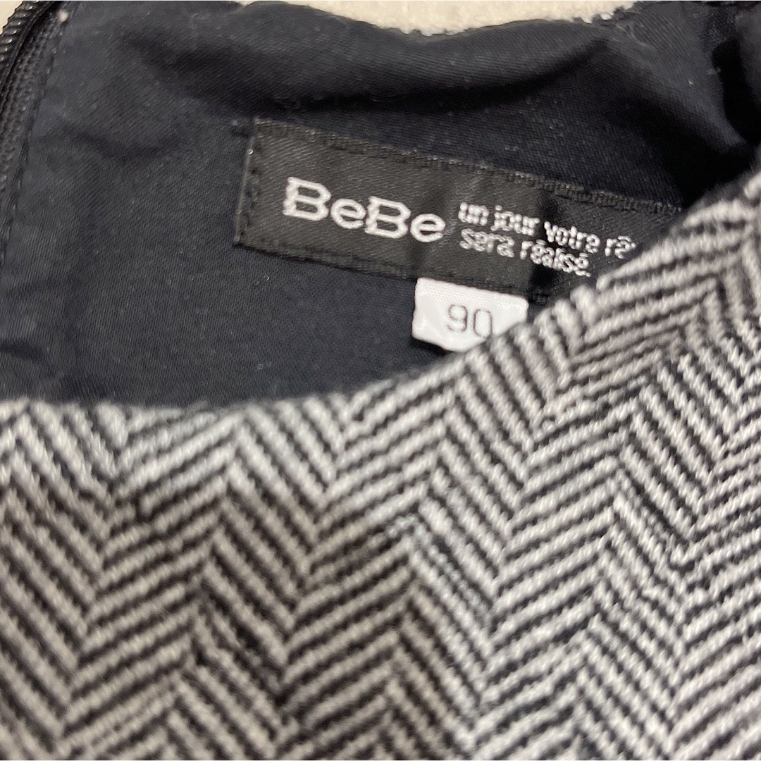 BeBe(ベベ)のBeBe ワンピース　90 キッズ/ベビー/マタニティのキッズ服女の子用(90cm~)(ワンピース)の商品写真