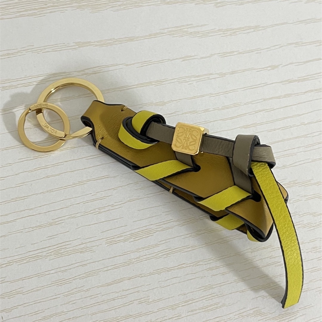 LOEWE(ロエベ)のLOEWE Braided key ring  レディースのファッション小物(キーホルダー)の商品写真