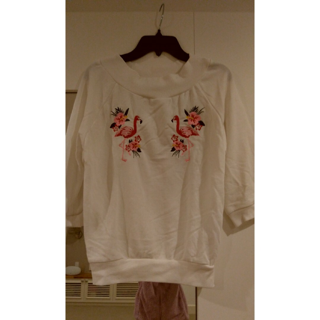 白半袖カットソーフラミンゴ刺繍ハイビスカスМサイズ メンズのトップス(Tシャツ/カットソー(半袖/袖なし))の商品写真