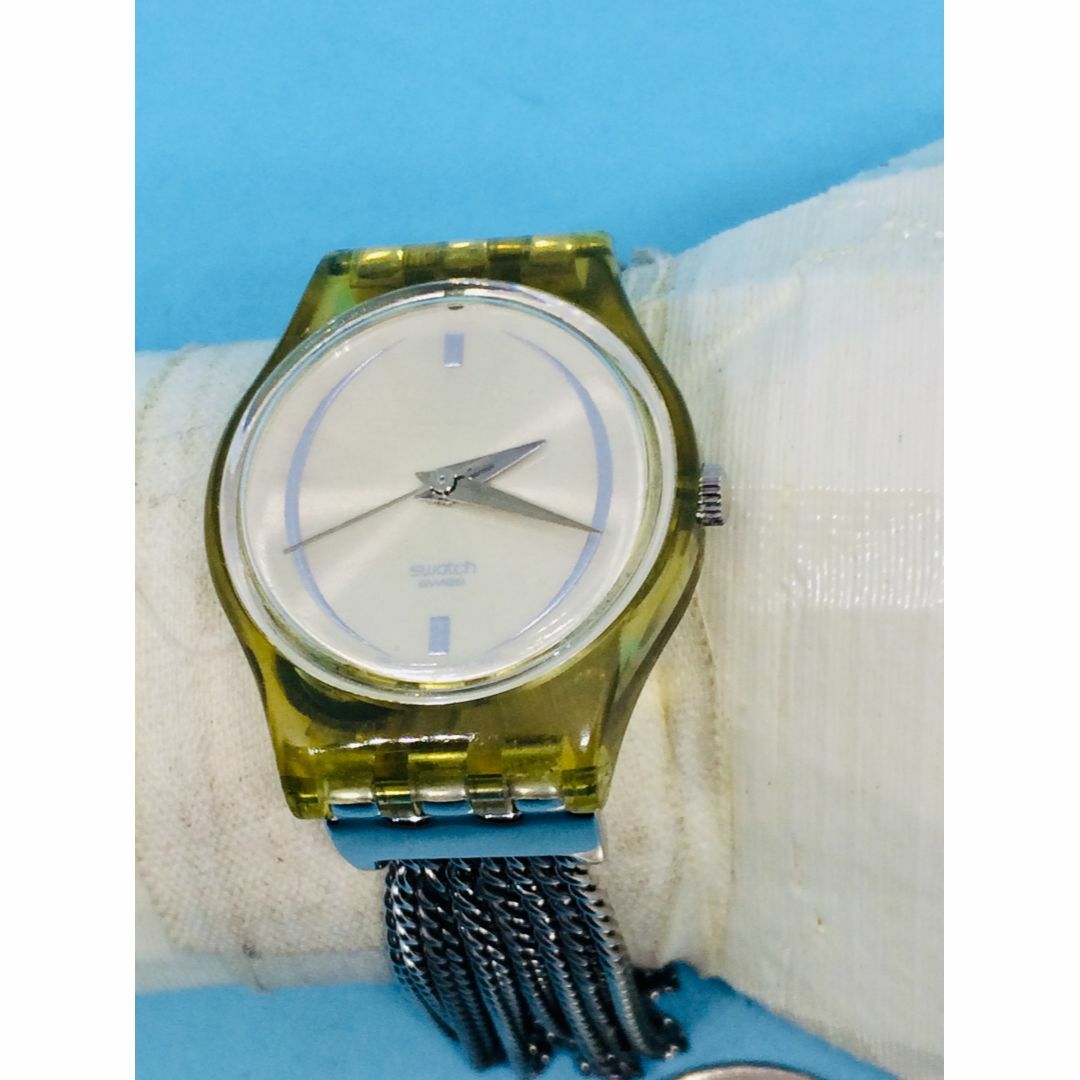 swatch(スウォッチ)のF01）スイス(*'▽')スウォッチ・スケルトン電池交換レディス腕時計 レディースのファッション小物(腕時計)の商品写真