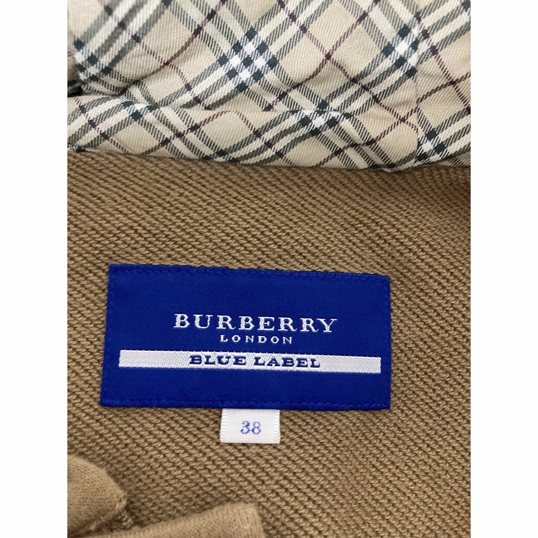 BURBERRY BLUE LABEL(バーバリーブルーレーベル)の美品　バーバリーブルーレーベル　ダッフル　　チェック　38 レディースのジャケット/アウター(ダッフルコート)の商品写真