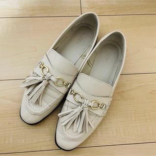 ZARA - ZARA トラックソールローファー 35の通販 by ケティ's shop ZARA - ZARA トラックソールローファー 35の通販 by ケティ's shop