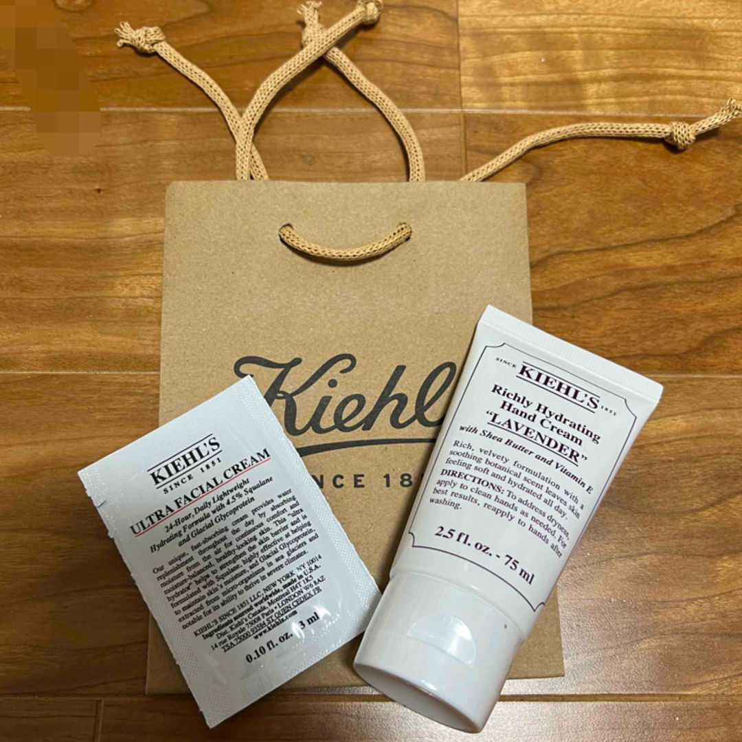 Kiehl's(キールズ)のプレゼントに最適♡キールズハンドクリームラベンダー75ml サンプル付き コスメ/美容のボディケア(ハンドクリーム)の商品写真