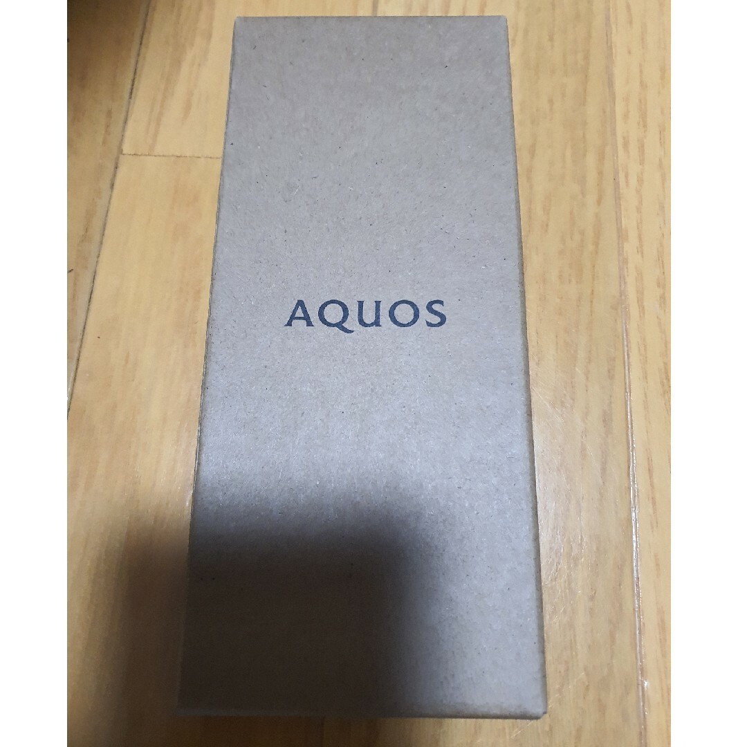 SHARP AQUOS wish3 A302SH SB ホワイト 新品 スマホ/家電/カメラのスマートフォン/携帯電話(スマートフォン本体)の商品写真