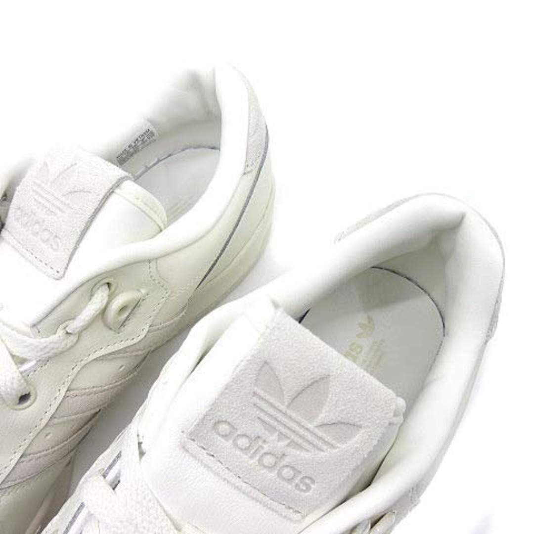 アディダス ライバルリー ロー スニーカー HQ4460 ホワイト 28.5cm メンズの靴/シューズ(スニーカー)の商品写真