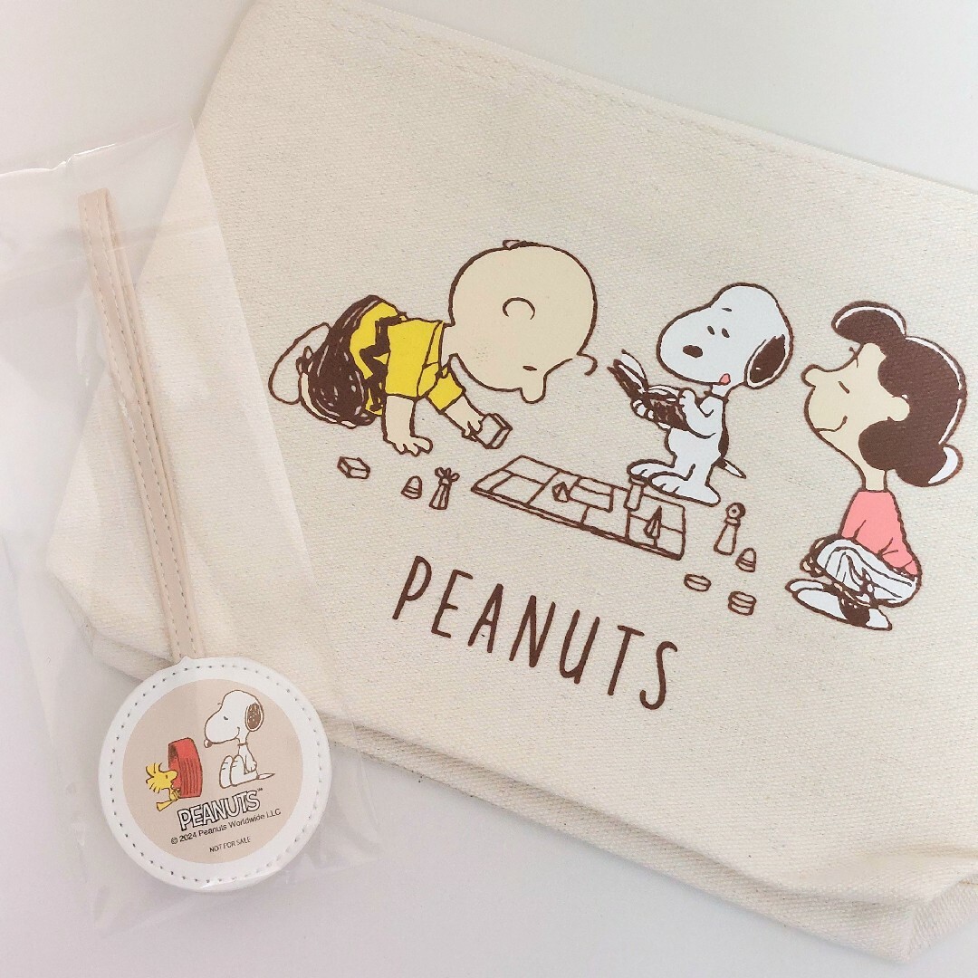 【 SNOOPY 】ポーチ & マタニティマーク 《新品未使用》 エンタメ/ホビーのおもちゃ/ぬいぐるみ(キャラクターグッズ)の商品写真