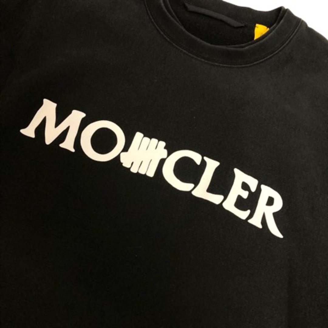 MONCLER(モンクレール)のモンクレール ×UNDEFEATED トレーナー ロゴ 裏起毛  XL 黒 メンズのトップス(その他)の商品写真