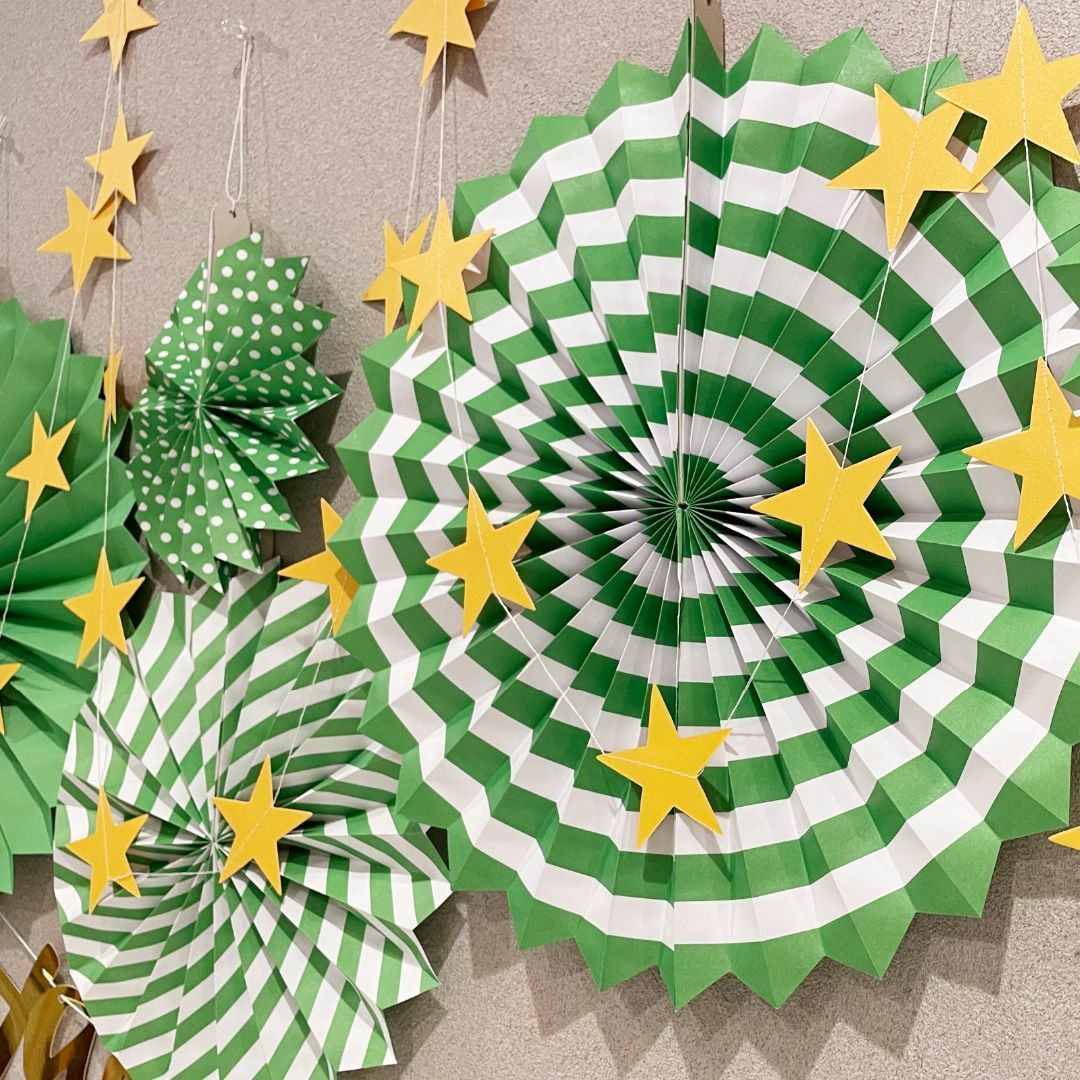 誕生日 飾り付け セット 壁飾り ペーパーファン ガーランド パーティー 緑 ハンドメイドのパーティー(ガーランド)の商品写真