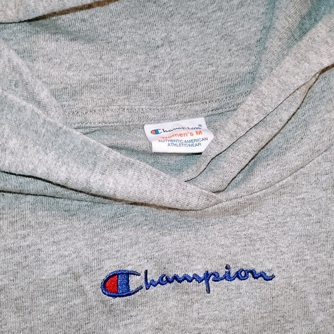 Champion(チャンピオン)のChampion　チャンピオン　ノースリーブパーカー　グレー レディースのトップス(パーカー)の商品写真