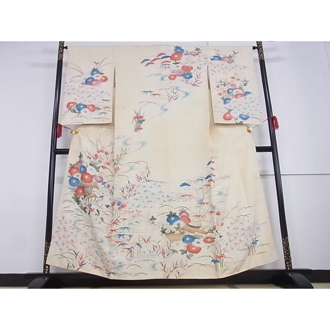 平和屋野田店■訪問着　流水風景花文　松竹梅　銀彩　着丈156cm　裄丈64.5cm　正絹　逸品 A-ja2652 レディースの水着/浴衣(着物)の商品写真