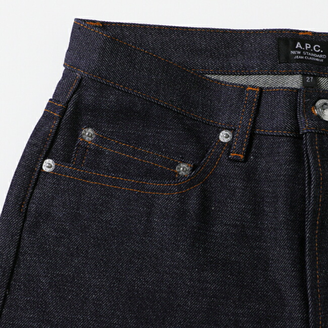 A.P.C(アーペーセー)のアー・ぺー・セー A.P.C. パンツ アパレル メンズ NEW STANDARD/ニュースタンダード デニムパンツ  M09001 CODBS IAI メンズのパンツ(デニム/ジーンズ)の商品写真