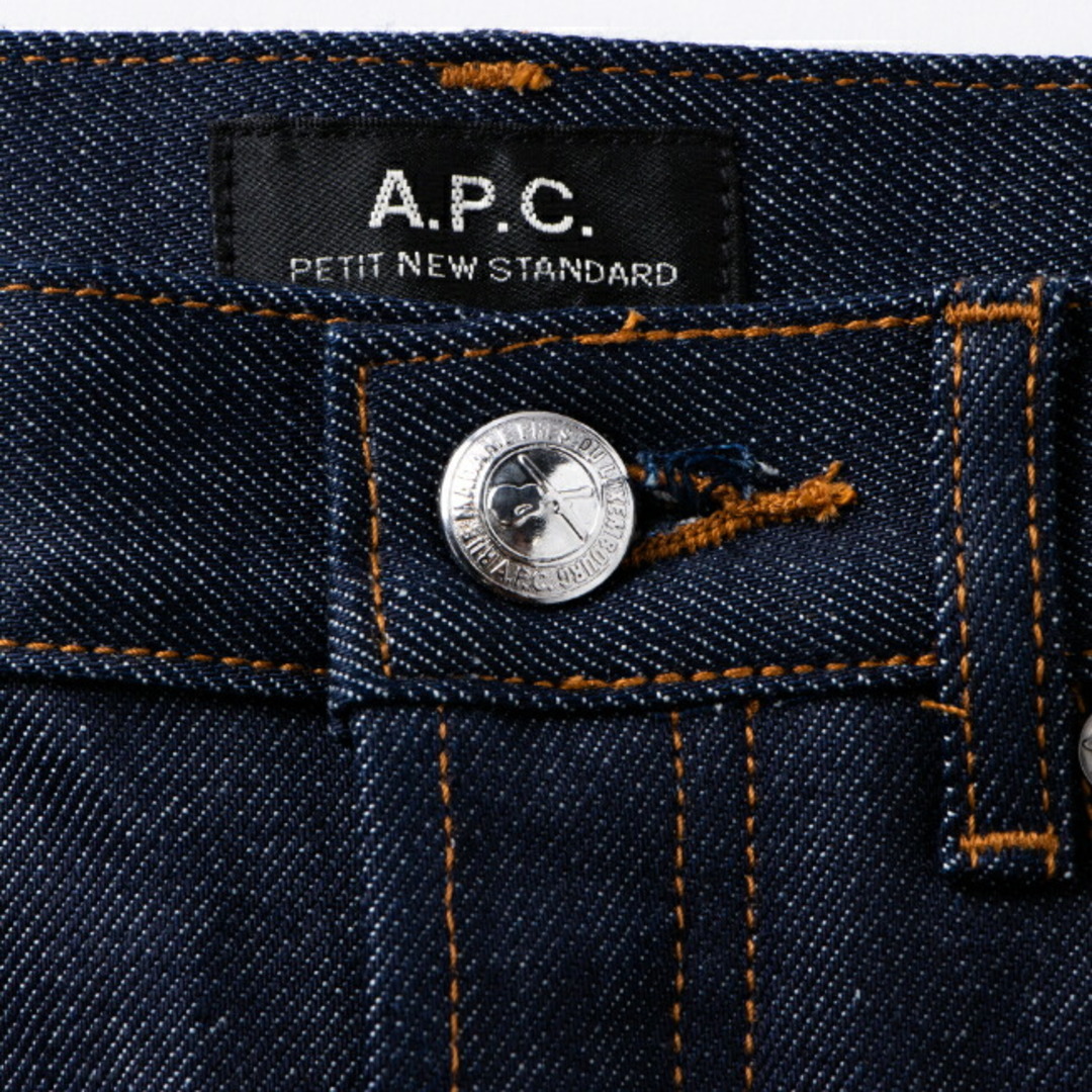 A.P.C(アーペーセー)のアー・ぺー・セー A.P.C. パンツ アパレル メンズ PETIT NEW STANDARD デニムパンツ  M09047 COZZI IAI メンズのパンツ(デニム/ジーンズ)の商品写真