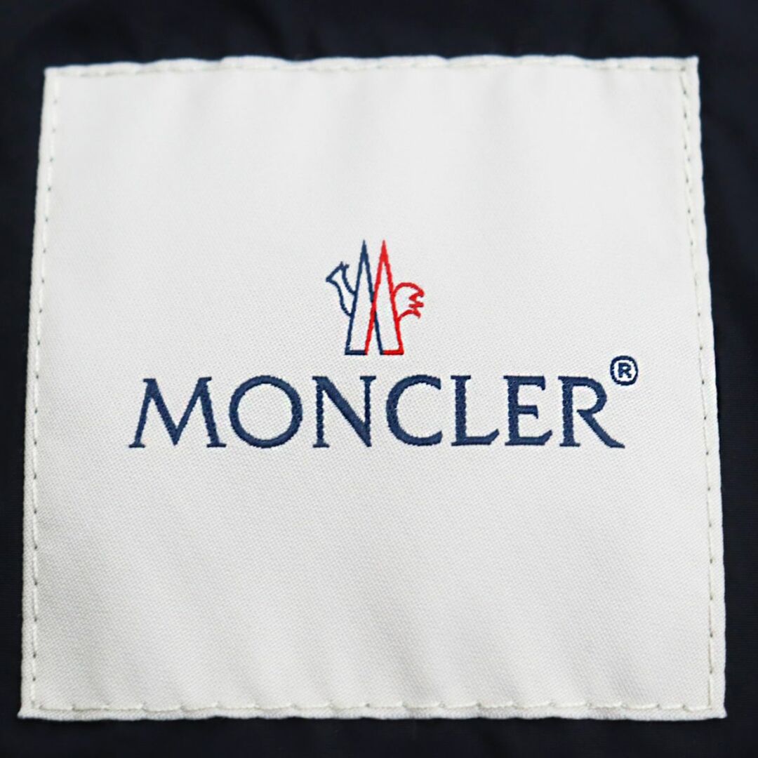 MONCLER(モンクレール)の未使用品●20SS MONCLER モンクレール YERES/イエール ロゴワッペン付 トリコロール ライトダウンジャケット ダークネイビー 2 正規品 メンズのジャケット/アウター(ダウンジャケット)の商品写真