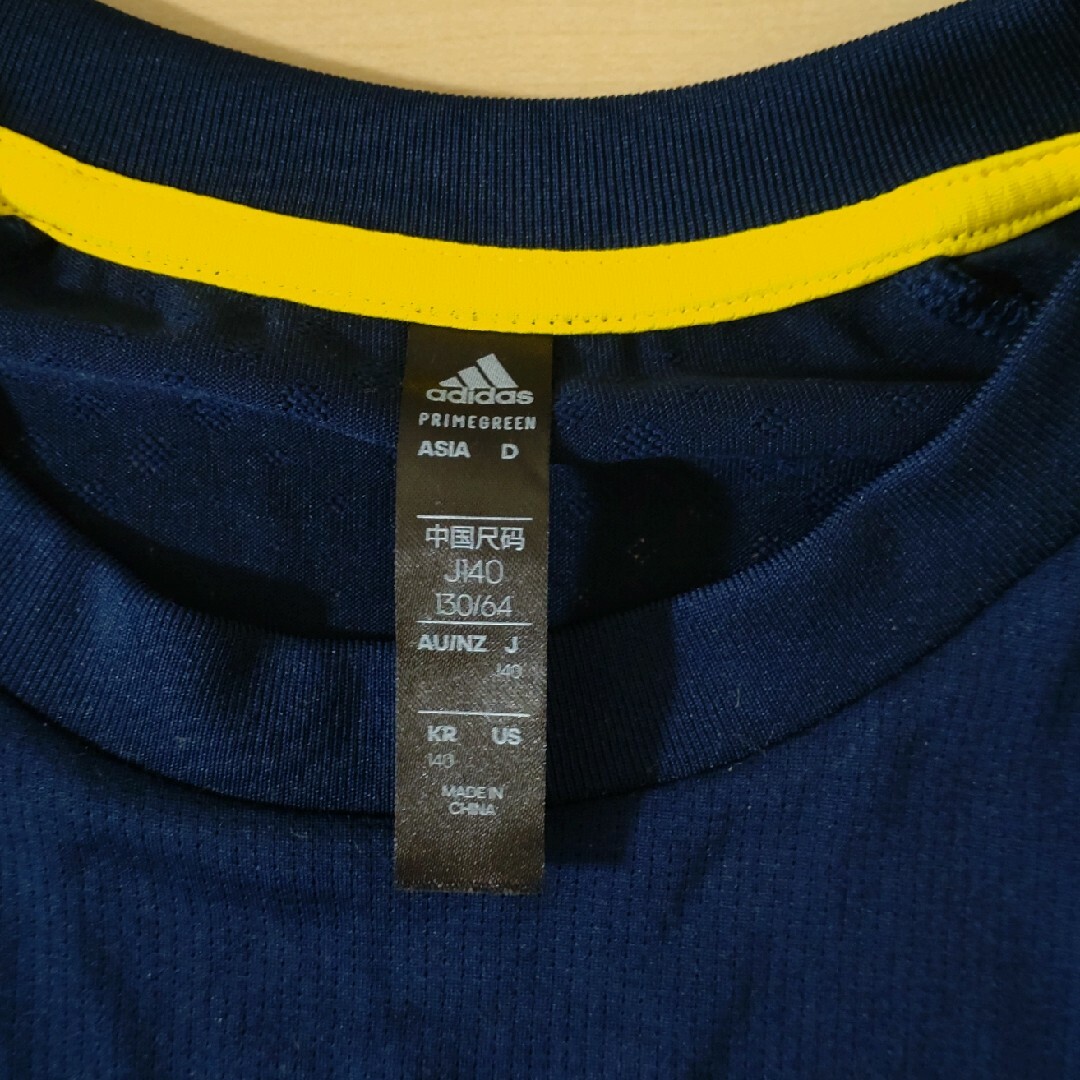 adidas(アディダス)のアディダスTシャツ　ジュニア140cm キッズ/ベビー/マタニティのキッズ服男の子用(90cm~)(Tシャツ/カットソー)の商品写真