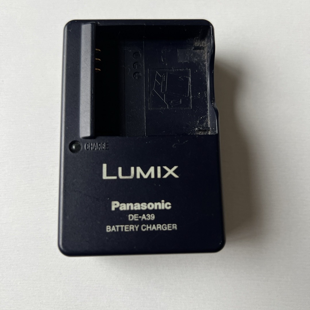 Panasonic(パナソニック)のPanasonic コンパクトデジタルカメラ LUMIX FX DMC-FX35 スマホ/家電/カメラのカメラ(コンパクトデジタルカメラ)の商品写真