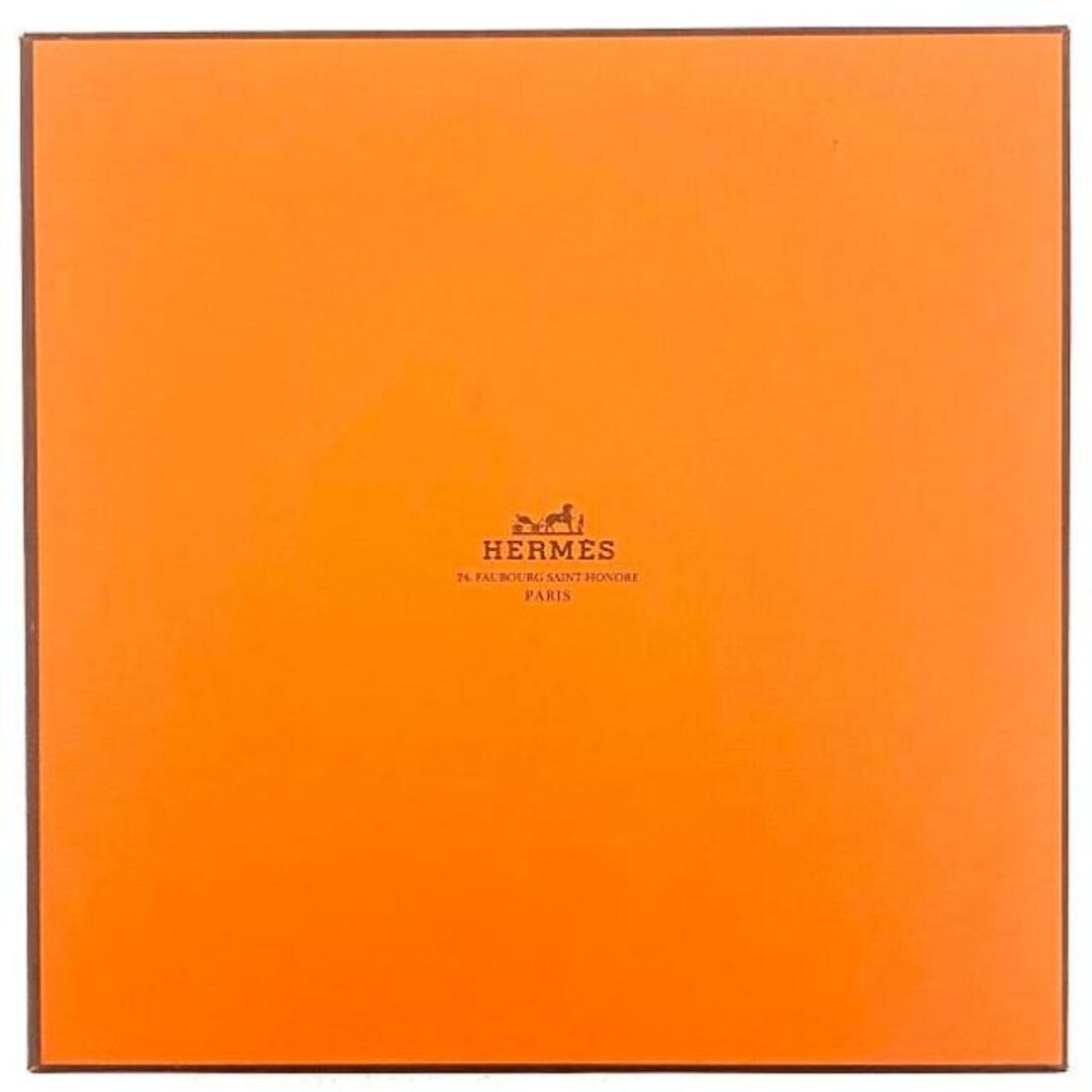 Hermes(エルメス)のエルメス スカーフ カレ 90 ブルー ライトブルー ブラウン ブーツについて クリーニング済み 美品 シルク 100％ 中古 HERMES 大判 靴 ブーツ A Propos de Bottes ヴィンテージ レア 定番 人気 女性 レディースのファッション小物(バンダナ/スカーフ)の商品写真