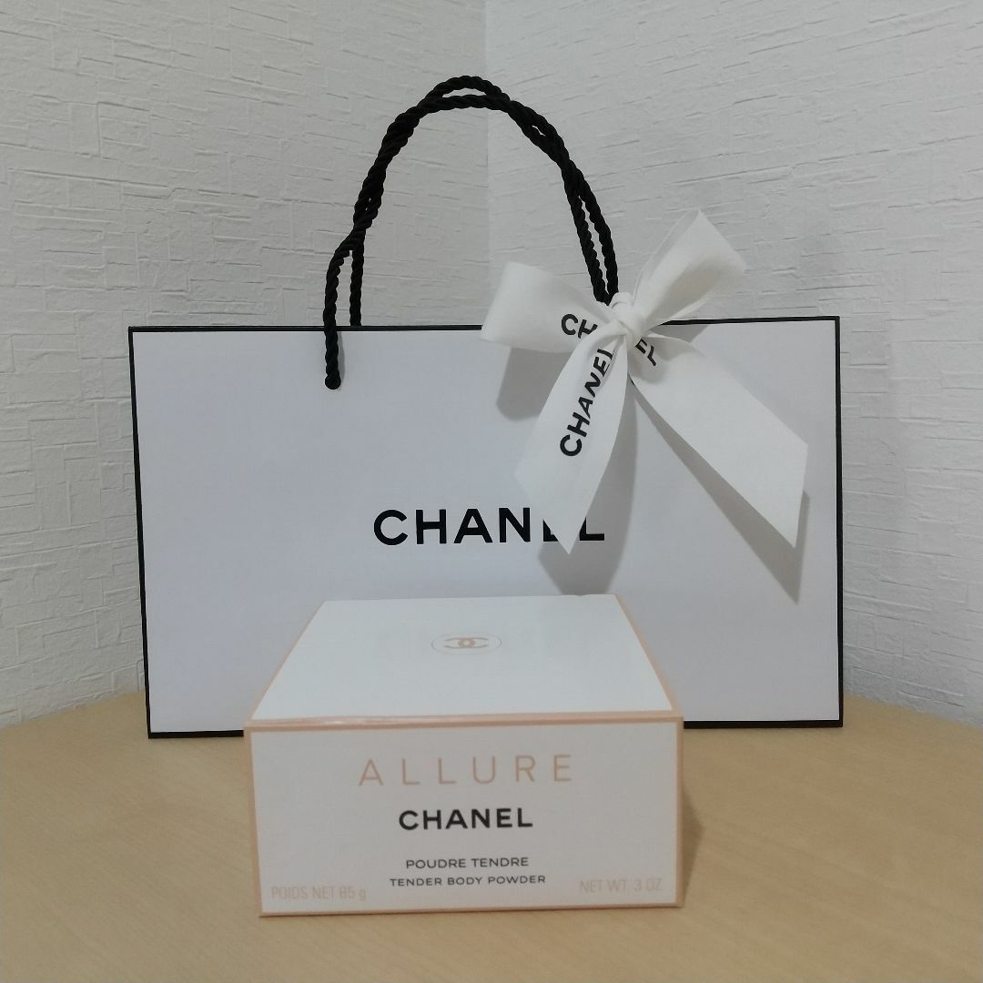 CHANEL(シャネル)のシャネル アリュール ボディパウダー  バスパウダー コスメ/美容のボディケア(ボディパウダー)の商品写真