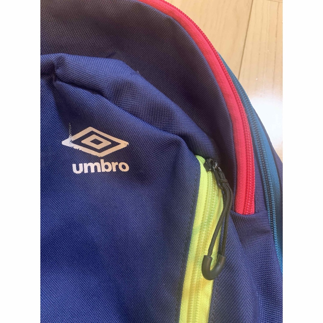 UMBRO(アンブロ)の【中古】umbroリュック キッズ/ベビー/マタニティのこども用バッグ(リュックサック)の商品写真