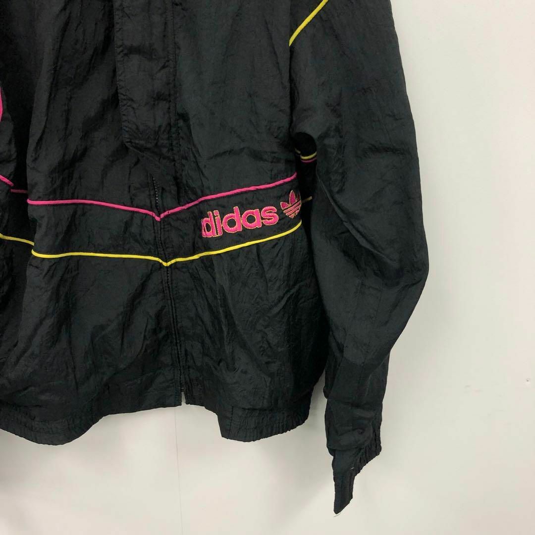 adidas(アディダス)の【送料無料】vintage adidas ナイロンジャケット size38 黒 メンズのジャケット/アウター(ナイロンジャケット)の商品写真