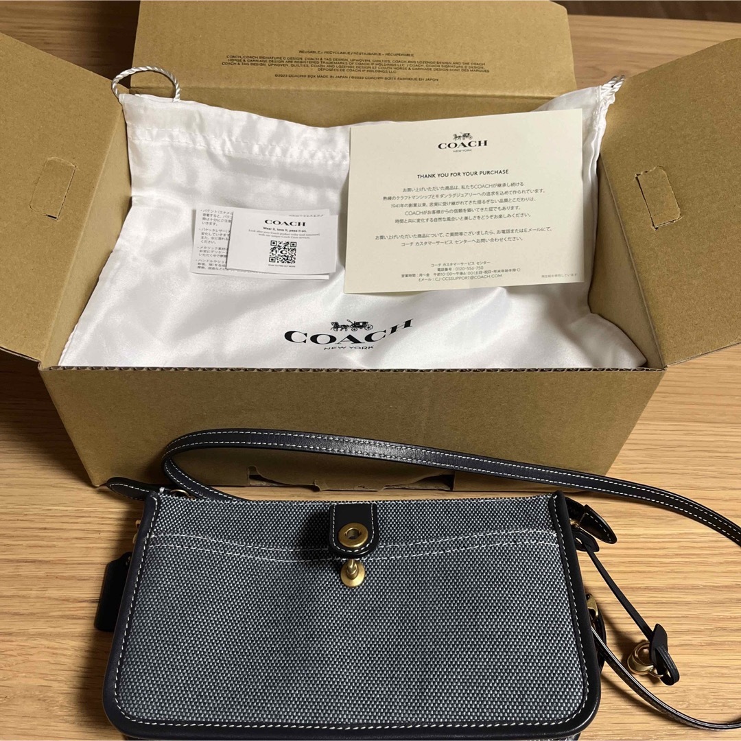 COACH(コーチ)の【新品未使用】coach ショルダーポーチバッグ　デニム素材 レディースのバッグ(ショルダーバッグ)の商品写真