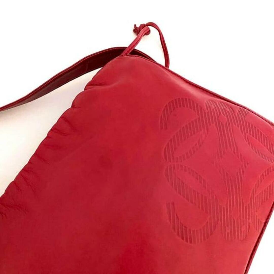 LOEWE - ロエベ ショルダーバッグ レッド アナグラム 巾着 美品 LOEWE - ロエベ ショルダーバッグ レッド アナグラム 巾着 美品