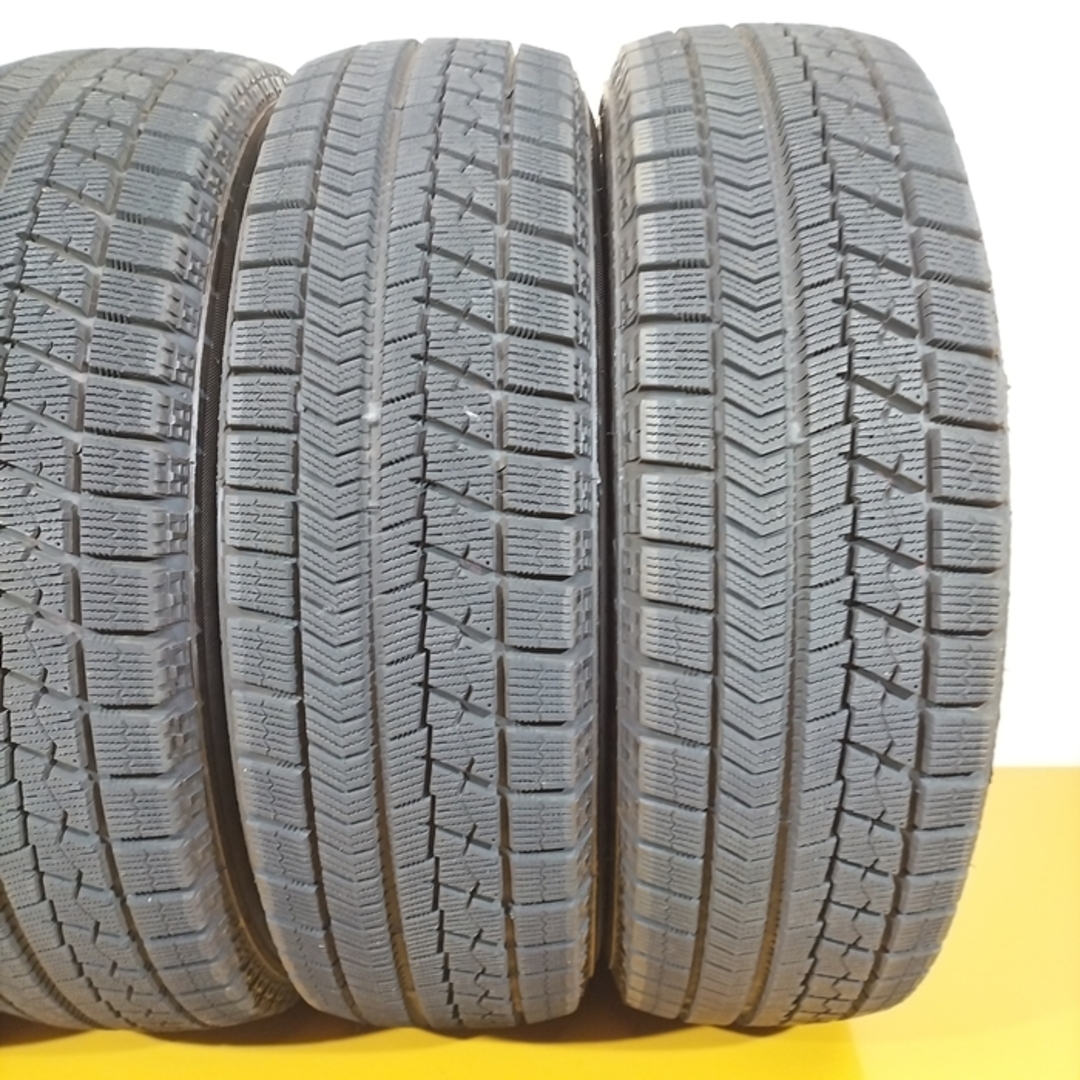 送料無料 BRIDGESTONE ブリヂストン 175/65R15 84Q BLIZZAK VRX 冬タイヤ スタッドレスタイヤ 4本セット [ W2796 ] 【中古タイヤ】 自動車/バイクの自動車(タイヤ・ホイールセット)の商品写真