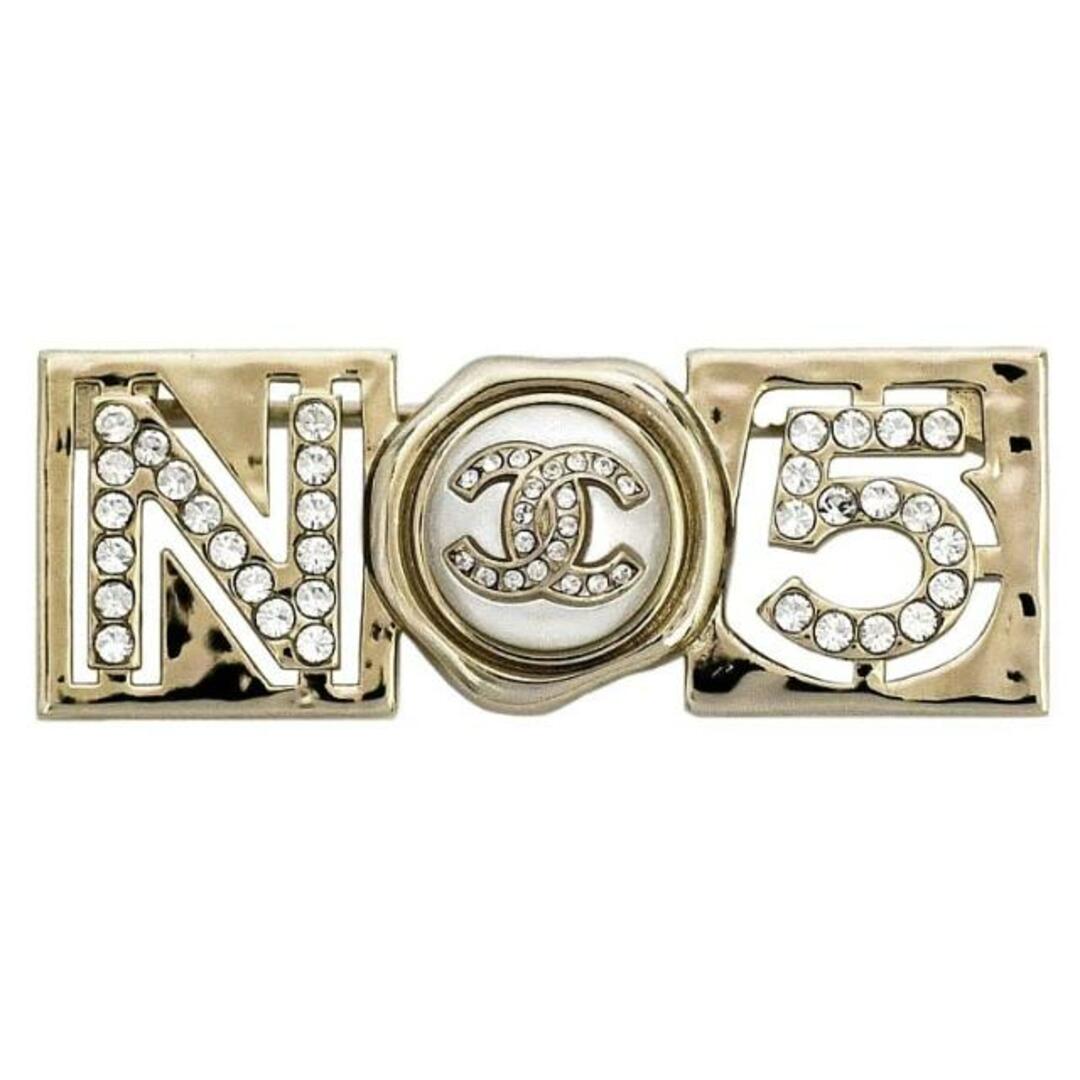 数量限定セール CHANEL - GP 美品 NO5 ホワイト ゴールド ブローチ シャネル ブローチ