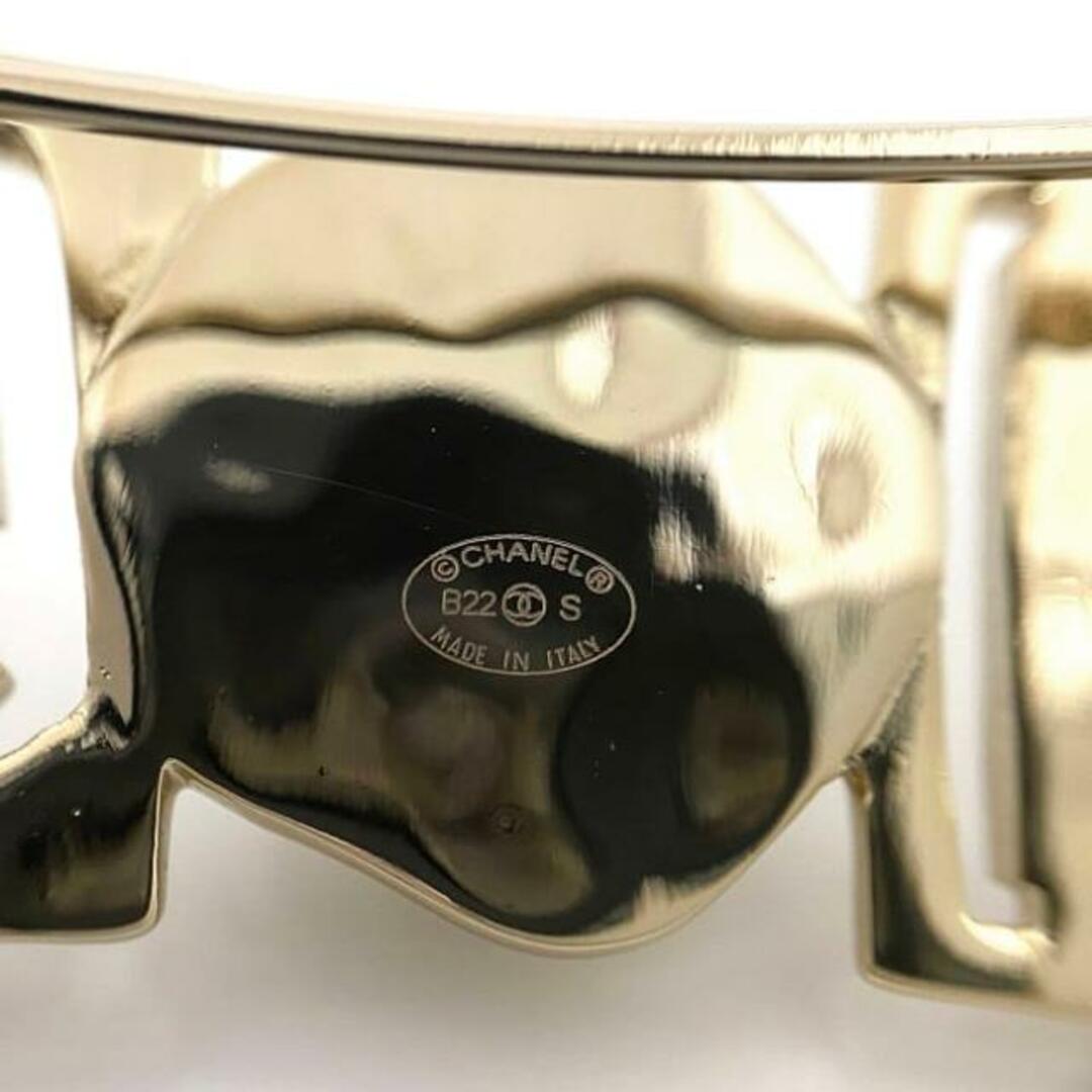 CHANEL - シャネル ブローチ ゴールド ホワイト NO5 美品 GP CHANEL - シャネル ブローチ ゴールド ホワイト NO5 美品 GP