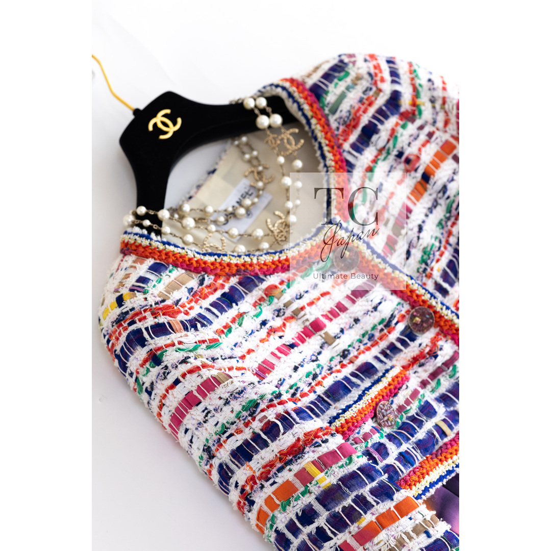 CHANEL - 250万 シャネル ワンピース CHANEL アイボリー マルチ CHANEL - 250万 シャネル ワンピース CHANEL アイボリー マルチ
