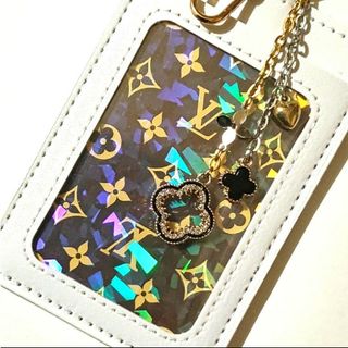 ルイヴィトン(LOUIS VUITTON)の希少✨LOUIS VUITTON✨モノグラムトランプ １枚 新品パスケース　32(パスケース/IDカードホルダー)