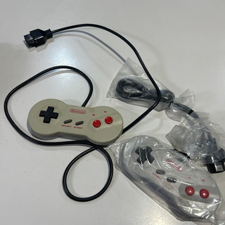 ニンテンドウ(任天堂)のニューファミコン　HVC-102 Nintendo コントローラー　任天堂(その他)