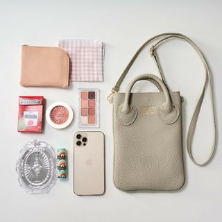 最終価格！YOUNG & OLSEN スマホショルダー  BEIGE