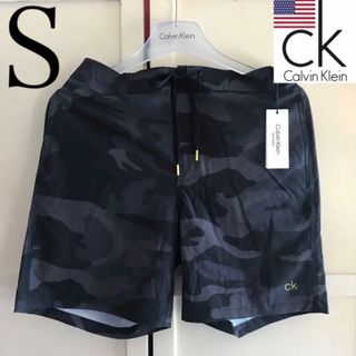 カルバンクライン(Calvin Klein)の【新品】カルバンクライン USA メンズ 水着 S 黒×グレー迷彩柄 下着(水着)