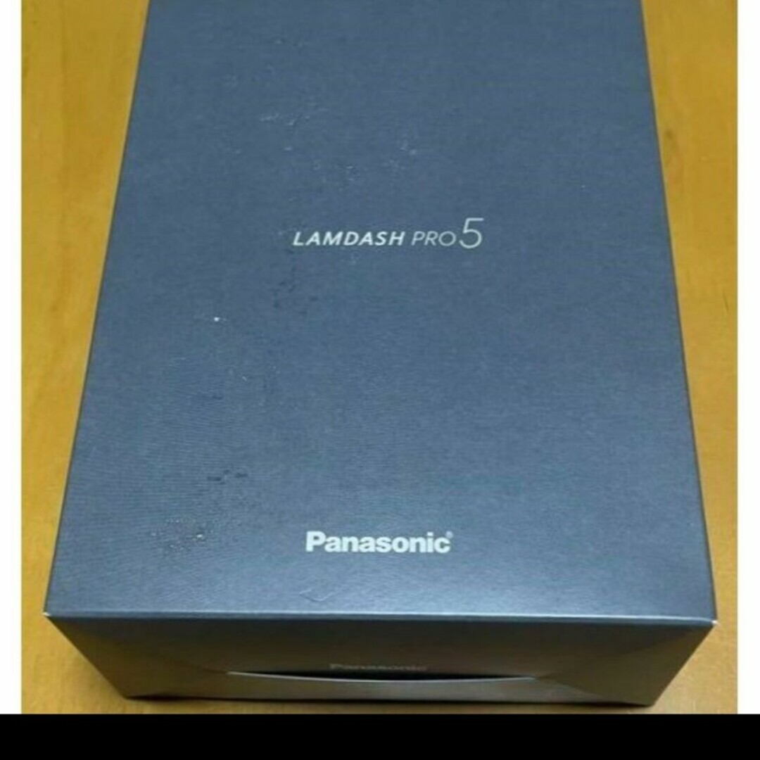 Panasonic(パナソニック)のPanasonic メンズシェーバー ラムダッシュPRO 5枚刃 ES-LV9… スマホ/家電/カメラの美容/健康(メンズシェーバー)の商品写真