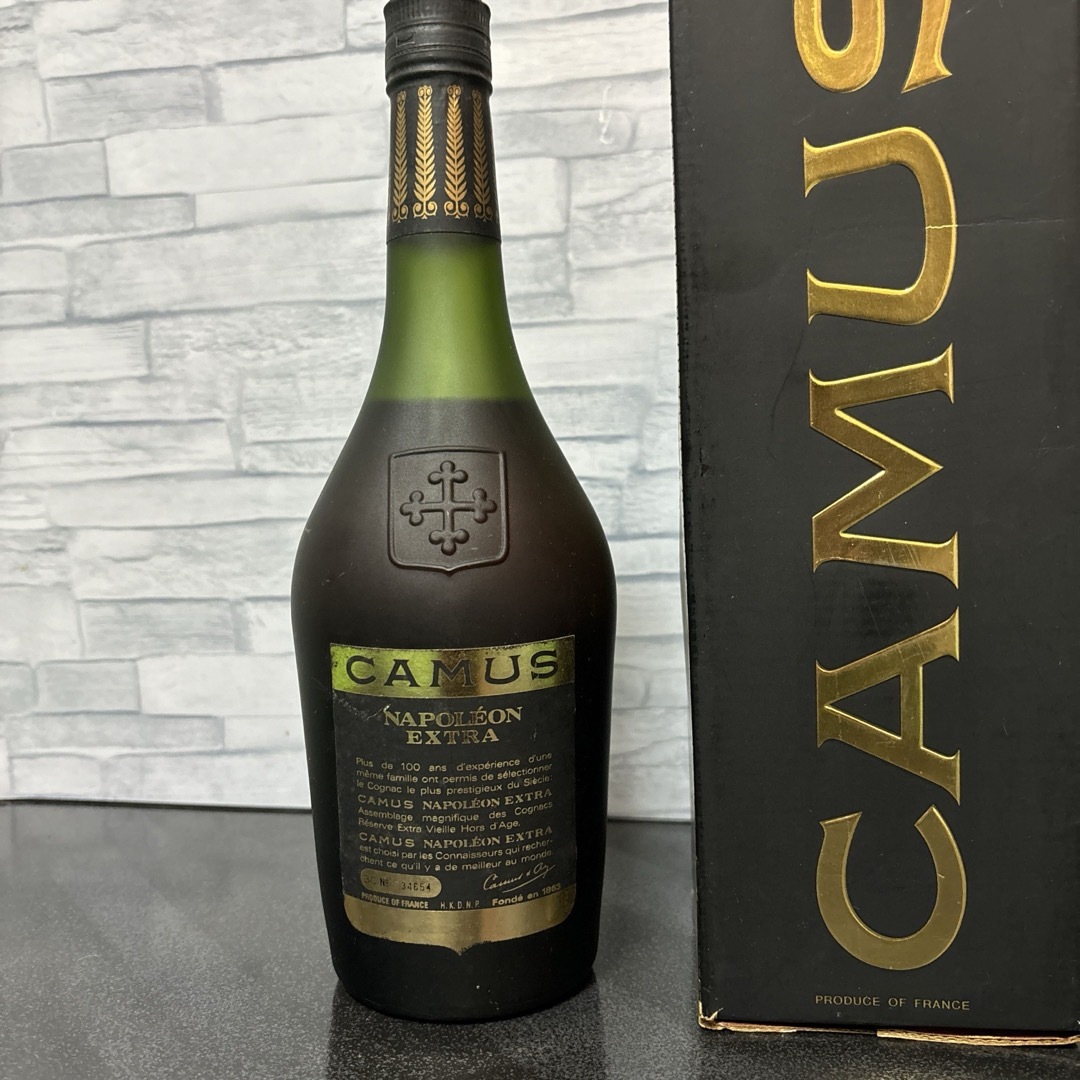 カミュ(カミュ)のCAMUS  ナポレオンエクストラ　ブランデー 食品/飲料/酒の酒(ブランデー)の商品写真