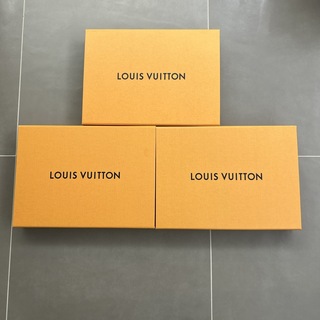 ルイヴィトン(LOUIS VUITTON)のルイヴィトンの箱３個　ハンガー２個(その他)