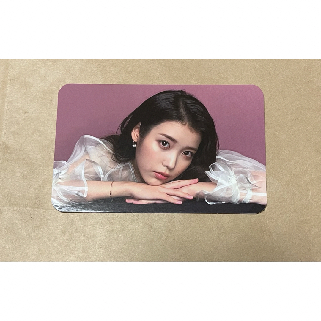 iu lilac 公式MD トレカ 新品未使用 エンタメ/ホビーのCD(K-POP/アジア)の商品写真